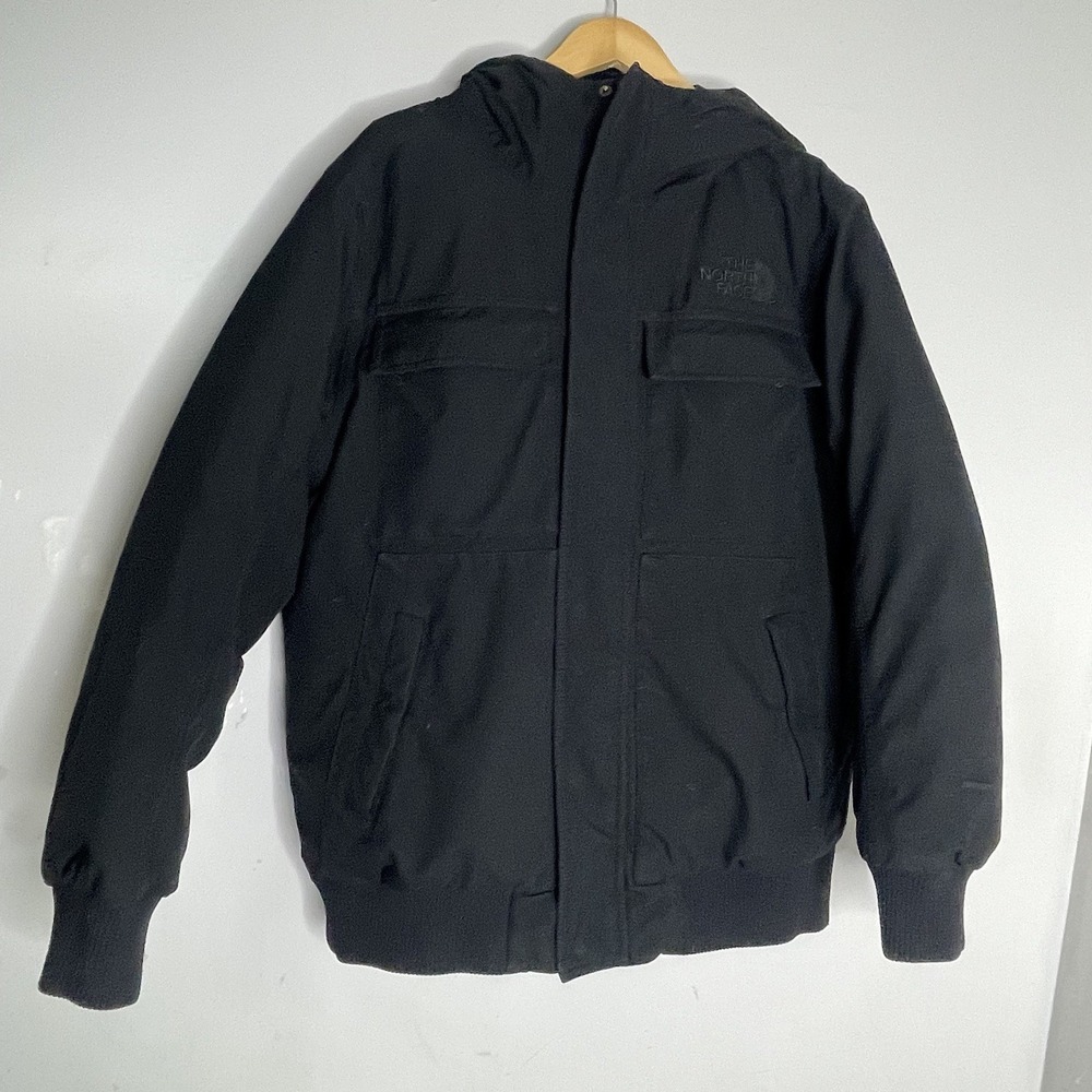 The North Face Mens Gotham III 600-Goose Down Insulated Winter Jacket Black‎ L